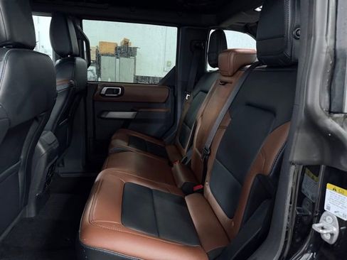 Used 2023 Ford Bronco Outer Banks AWD/4WD image 18