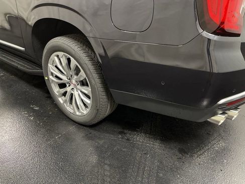 New 2024 GMC Yukon XL Denali w/ Advanced Technology Package image 42