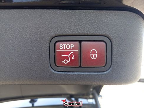 Used 2018 Mercedes-Benz GLE 43 AMG 4MATIC w/ Premium 2 Package image 19