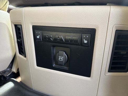 Used 2018 RAM 3500 Laramie AWD/4WD image 30