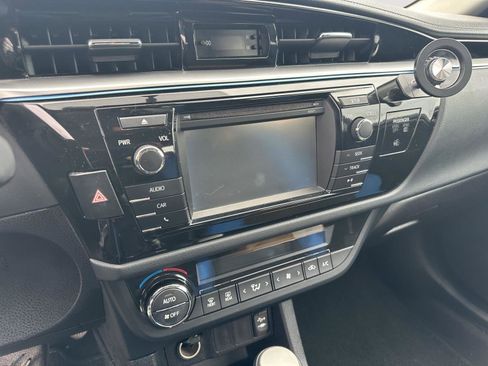 Used 2016 Toyota Corolla S image 12