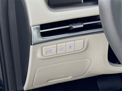 Used 2025 Hyundai Tucson SEL image 14