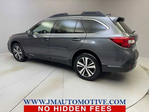 Used 2019 Subaru Outback 2.5i Limited image 3
