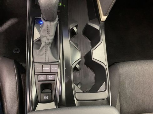 Used 2025 Toyota Camry LE image 13