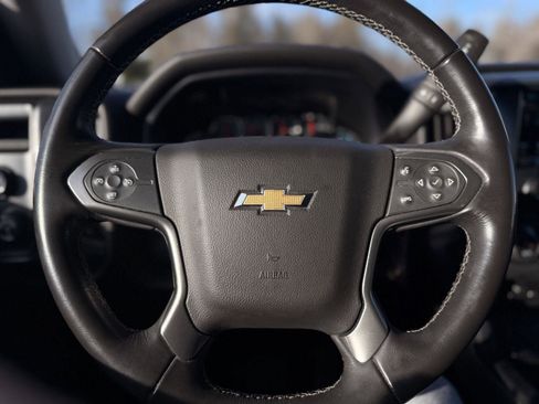 Used 2018 Chevrolet Silverado 1500 LT w/ All Star Edition image 16