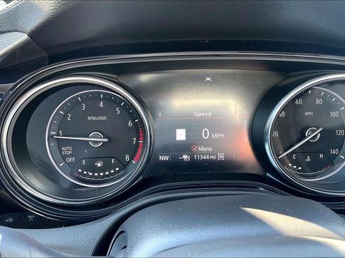 Used 2020 Buick Encore GX Essence w/ Experience Buick Package AWD/4WD image 23