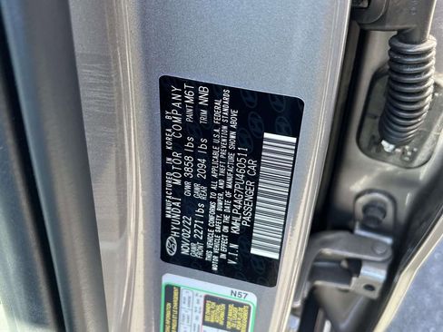 Certified 2023 Hyundai Elantra Limited image 17