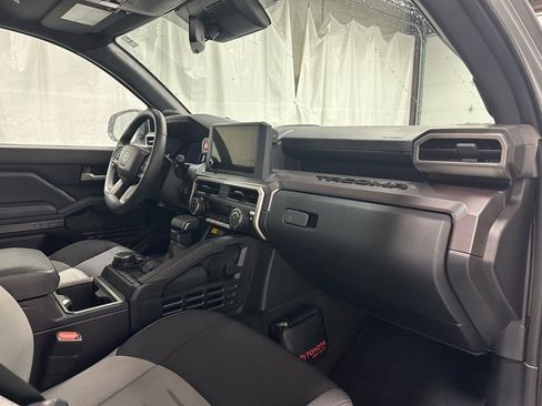 Used 2025 Toyota Tacoma TRD Off-Road w/ TRD Off Road Upgrade Package image 59