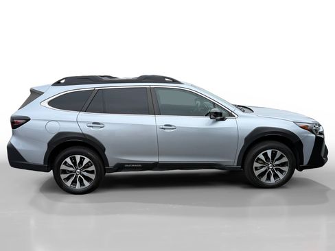 Used 2023 Subaru Outback Limited AWD/4WD image 6