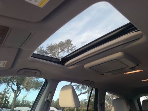 Used 2020 Honda Pilot Touring image 26