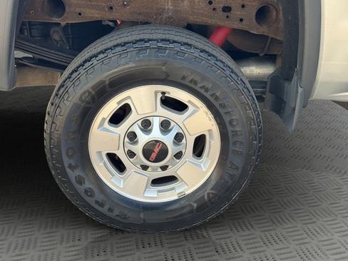 Used 2017 GMC Sierra 2500 SLE w/ HD SLE Preferred Plus Package image 28