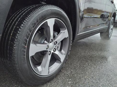 New 2024 Jeep Grand Cherokee Limited 4xe image 24