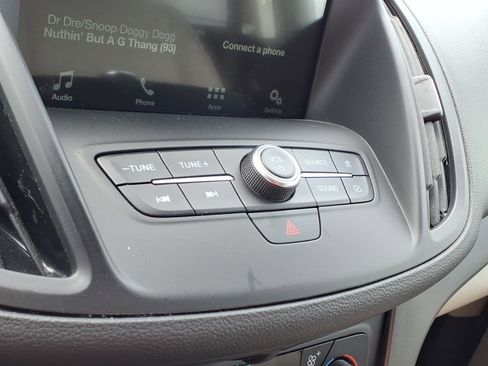 Used 2019 Ford Escape SE FWD image 14