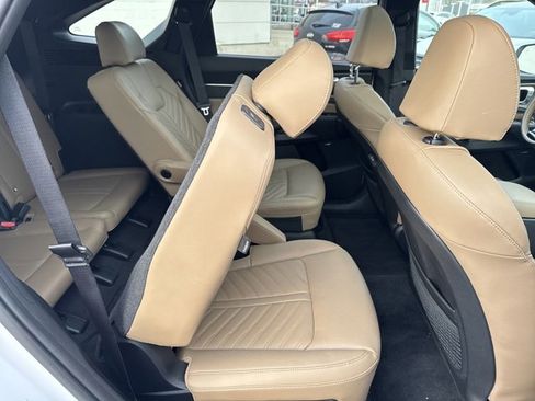New 2025 Kia Sorento SX Prestige w/ Olive Brown Leather Package image 22