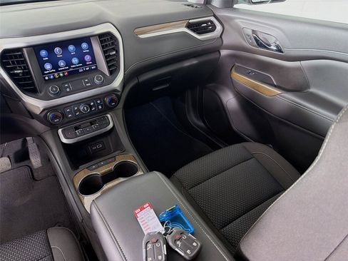 Used 2023 GMC Acadia SLE w/ Driver Convenience Package AWD/4WD image 23