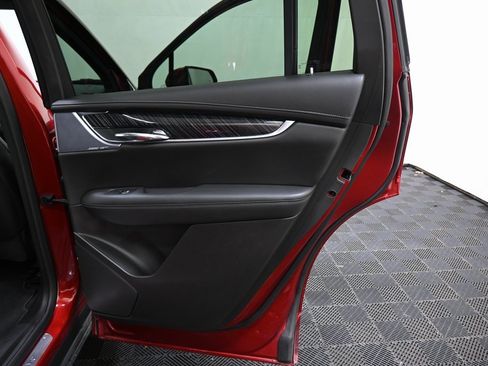 Used 2023 Cadillac XT6 Premium Luxury w/ Technology Package image 25