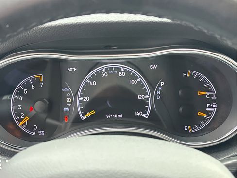 Used 2020 Jeep Grand Cherokee Laredo w/ Quick Order Package 2BN North image 20