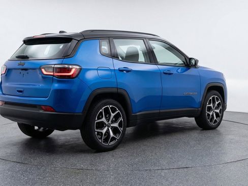 Used 2025 Jeep Compass Limited AWD/4WD image 9