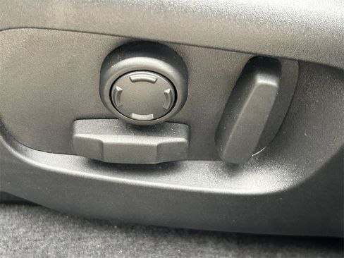 Used 2025 Land Rover Range Rover Velar S image 27