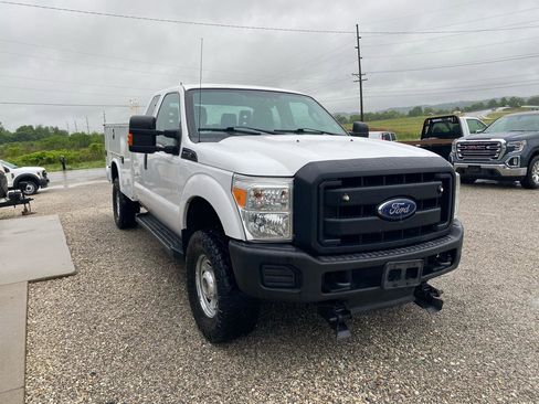 Used 2016 Ford F250 XL w/ Power Equipment Group AWD/4WD image 4