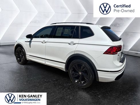 Used 2024 Volkswagen Tiguan SE R-Line AWD/4WD image 5