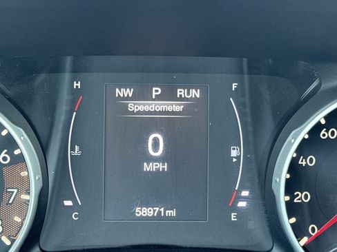 Used 2019 Jeep Compass Latitude FWD image 14