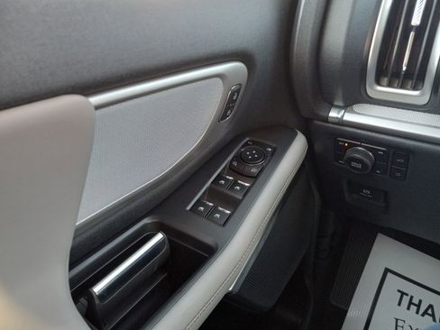 New 2025 Ford Expedition Active AWD/4WD image 26