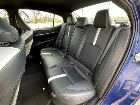 Used 2025 Toyota Camry SE image 28