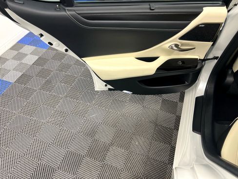 Used 2022 Lexus ES 350 Ultra Luxury image 9