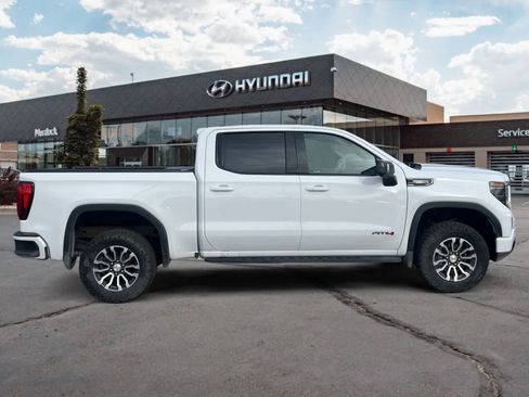 Used 2022 GMC Sierra 1500 AT4 w/ AT4 Premium Package image 6