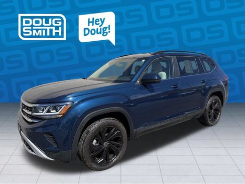 Used 2023 Volkswagen Atlas SE AWD/4WD image 1