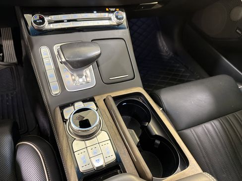 Used 2021 Genesis G90 3.3T Premium RWD image 20