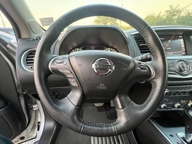 Used 2017 Nissan Pathfinder SL w/ SL Premium Package AWD/4WD image 12