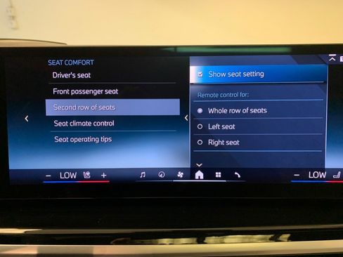Used 2025 BMW X7 xDrive40i w/ Executive Package AWD/4WD image 61