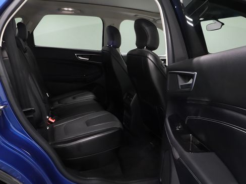 Used 2018 Ford Edge Titanium w/ Equipment Group 301A AWD/4WD image 14