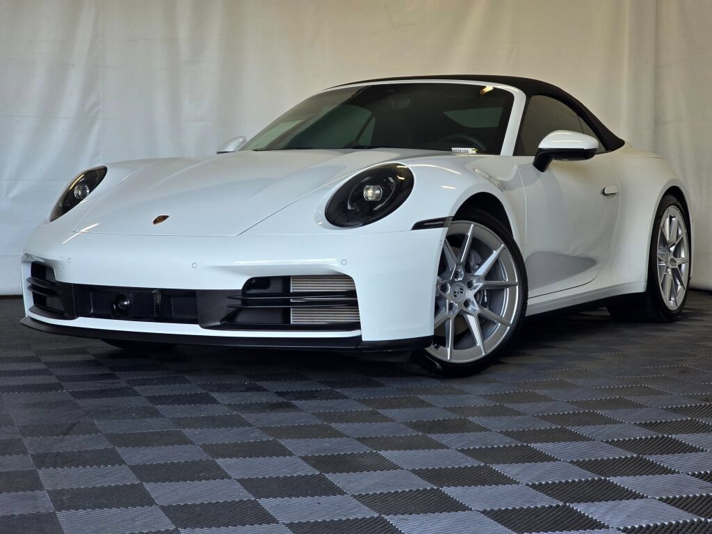 Certified 2025 Porsche 911 Carrera RWD image 12