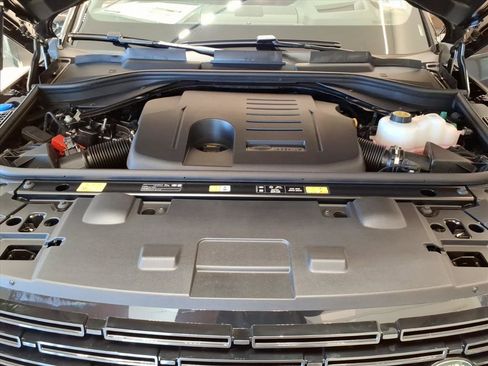 New 2026 Land Rover Range Rover Sport Dynamic SE AWD/4WD image 13