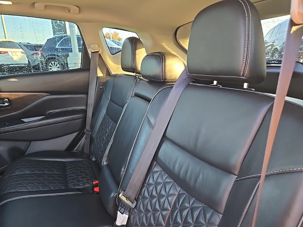 Used 2019 Nissan Murano Platinum w/ Cargo Package AWD/4WD image 35