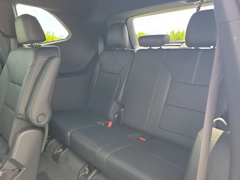 Used 2024 GMC Acadia Elevation w/ Luxury Package FWD image 10