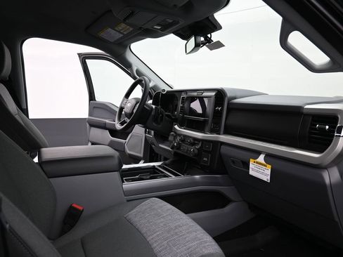 New 2025 Ford F450 XLT w/ XLT Value Package image 14