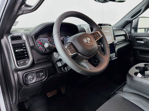 Used 2026 RAM 3500 Big Horn AWD/4WD image 16