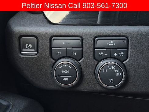 Used 2025 Chevrolet Silverado 1500 LT AWD/4WD image 27