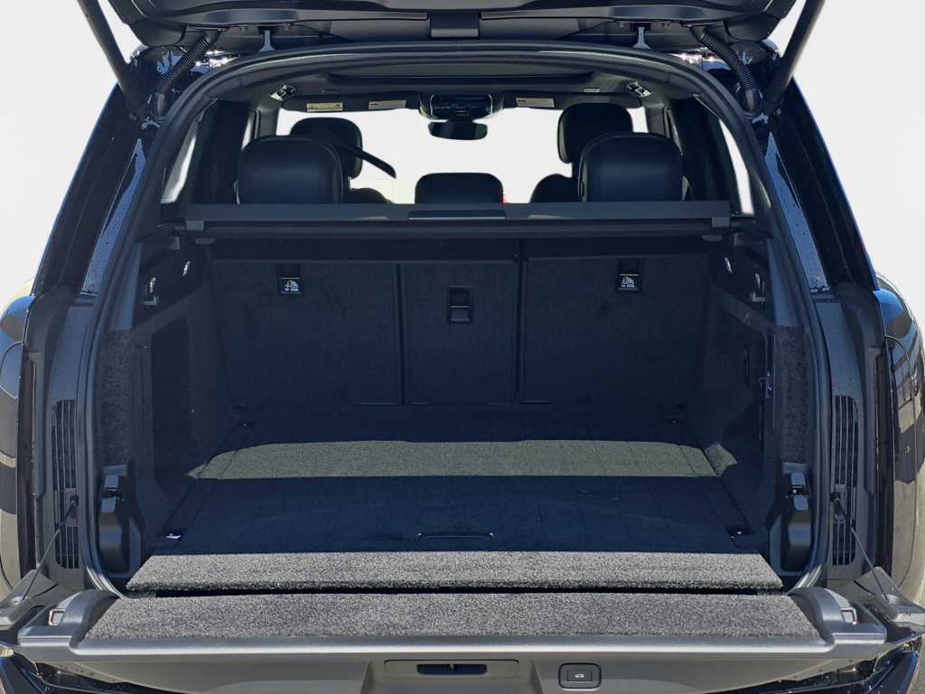 New 2026 Land Rover Range Rover SE AWD/4WD image 12