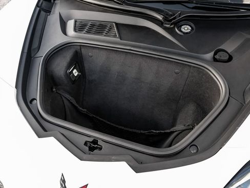 Used 2020 Chevrolet Corvette Stingray Preferred Cpe w/ 2LT Preferred Equipment Group RWD image 41
