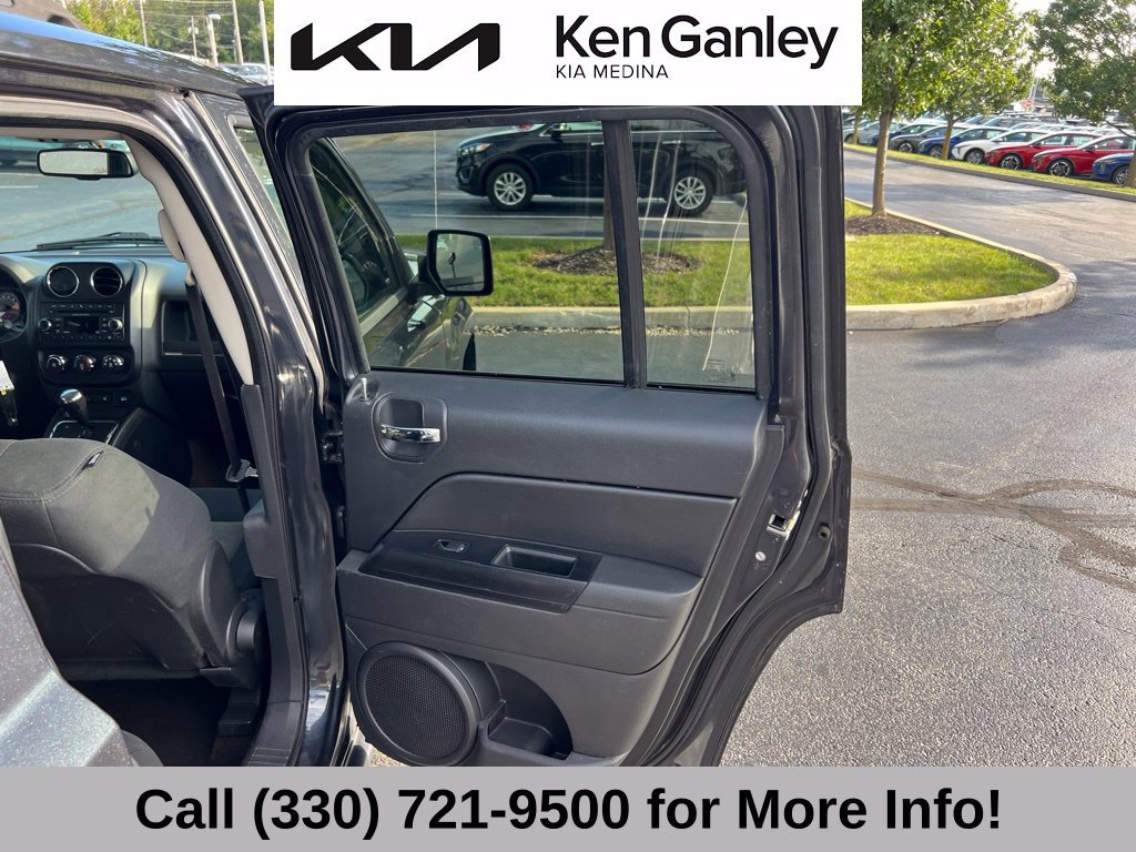 Used 2014 Jeep Patriot Latitude FWD image 46