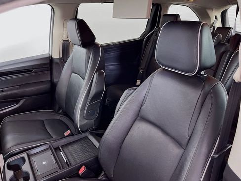 Used 2025 Honda Odyssey Touring image 29