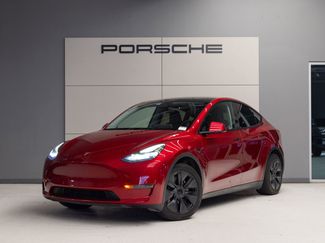 Used 2024 Tesla Model Y 2WD video 1
