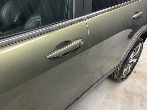 Used 2020 Jeep Cherokee Limited image 7