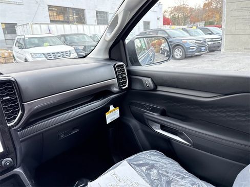 New 2025 Ford Ranger XLT w/ Technology Package image 17