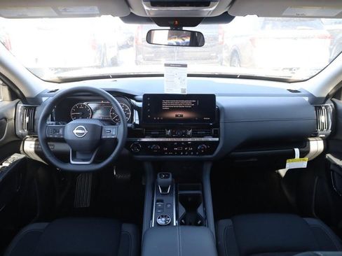 New 2026 Nissan Pathfinder SV image 7